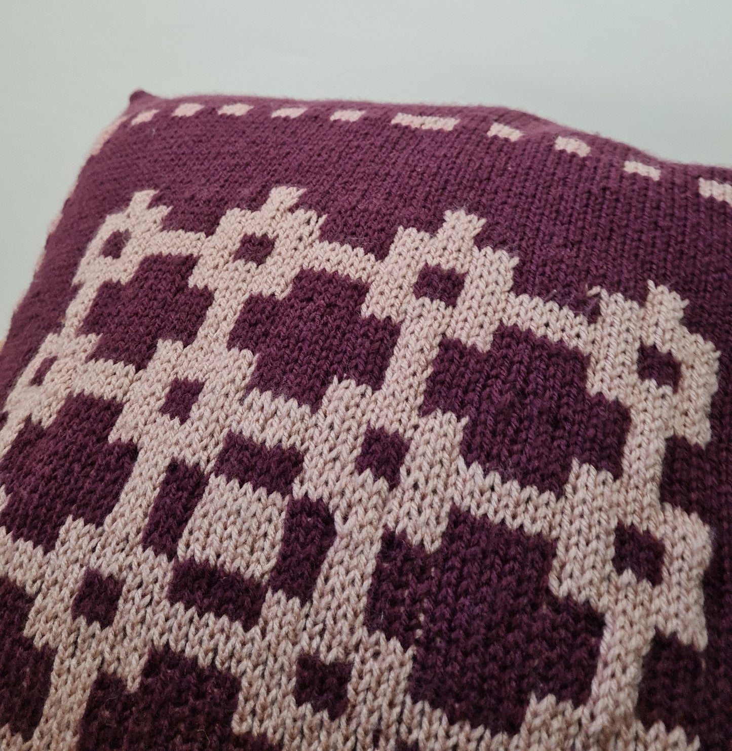 Portcullis Cushion pattern pdf only