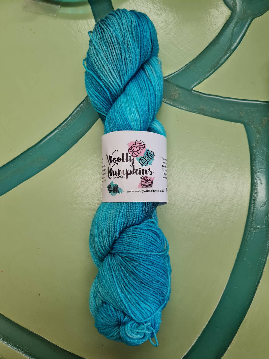 Woolly Wumpkins Indie-dyed 4-ply/sock yarn